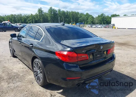 2018 BMW 530I xDrive z USA, uszkodzony, nr VIN WBAJA7C54JWA73646